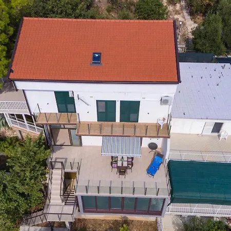 Casa Del Sole بيت للعطل